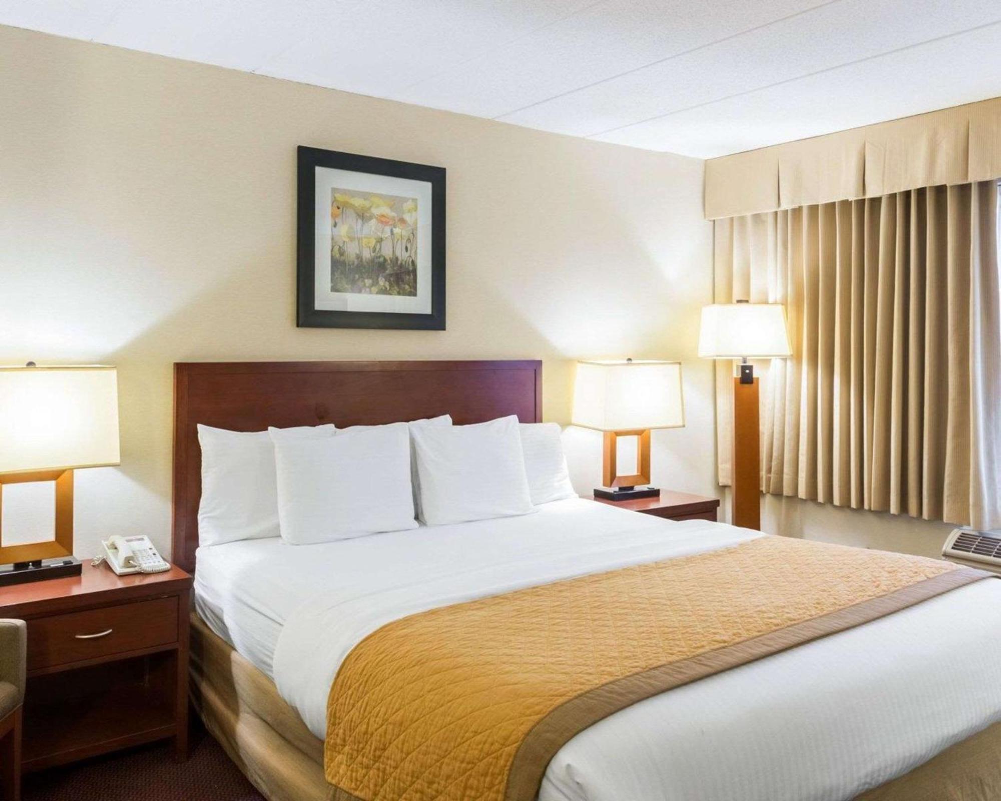 Clarion Hotel Somerset - New Brunswick Ngoại thất bức ảnh