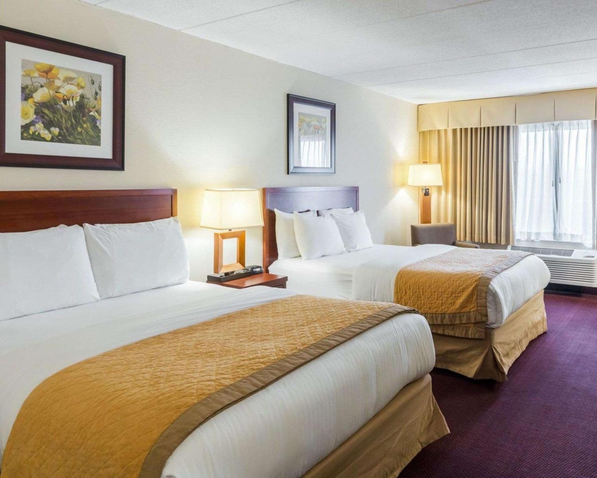 Clarion Hotel Somerset - New Brunswick Ngoại thất bức ảnh