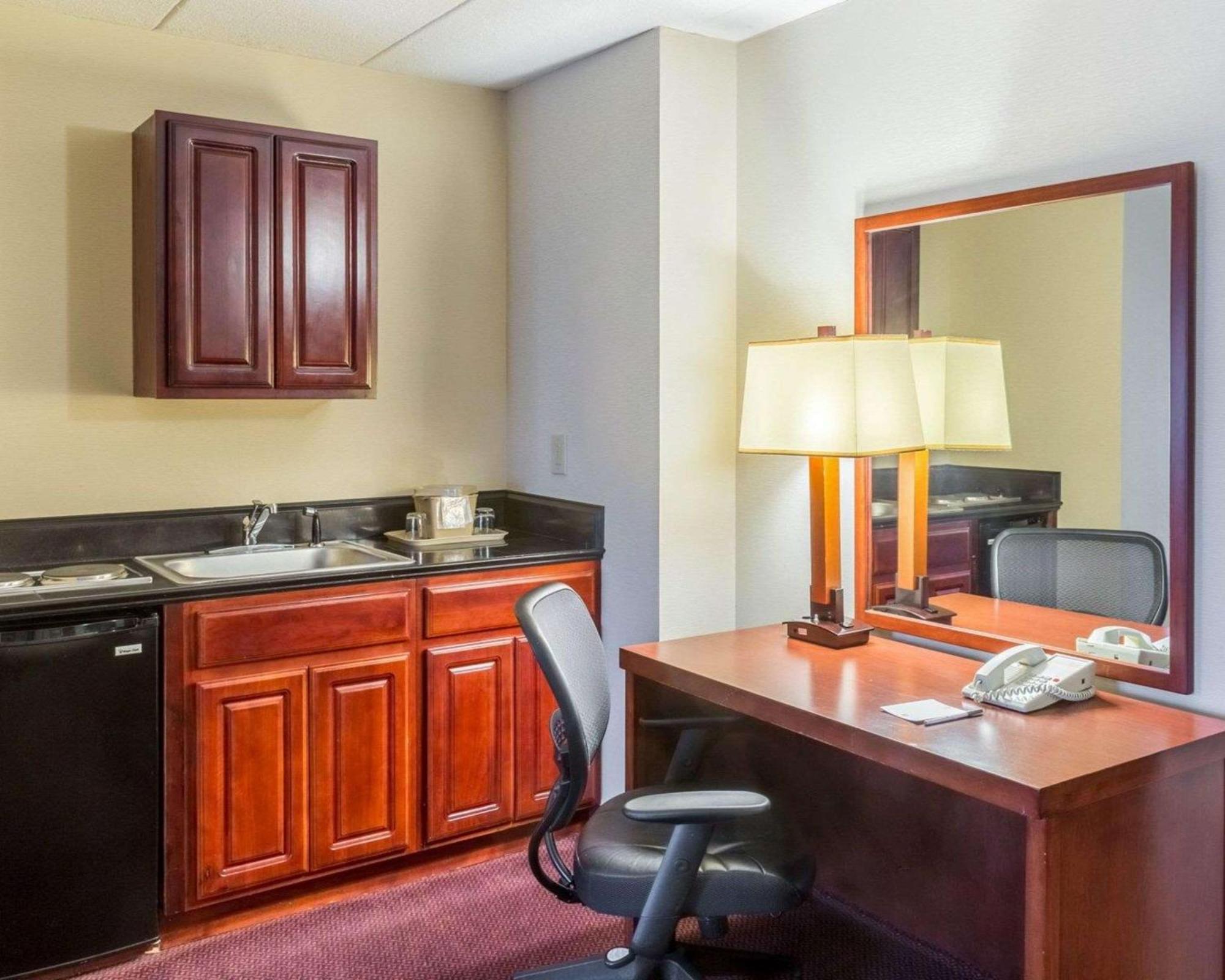 Clarion Hotel Somerset - New Brunswick Ngoại thất bức ảnh
