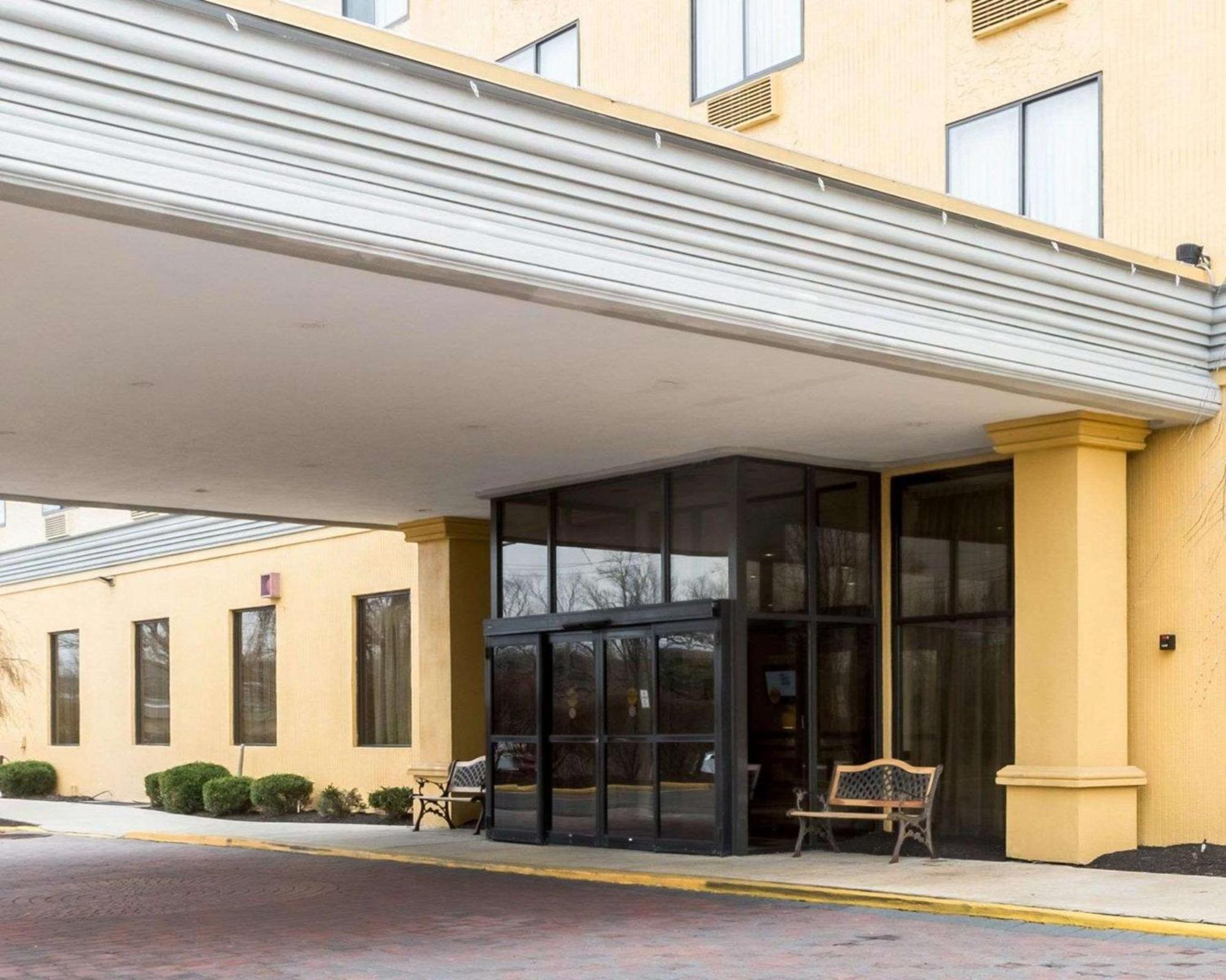 Clarion Hotel Somerset - New Brunswick Ngoại thất bức ảnh
